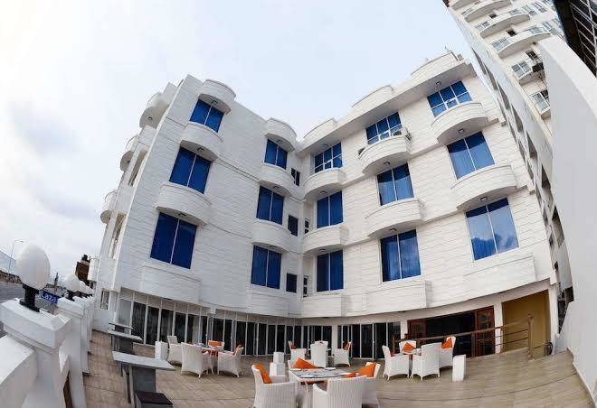 Lazaani hotel colombo