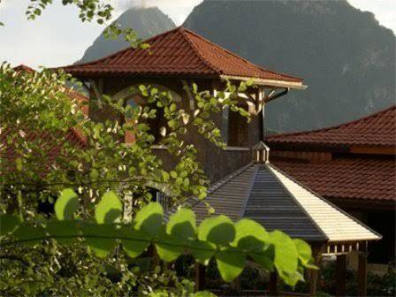 La Haut Plantation Image