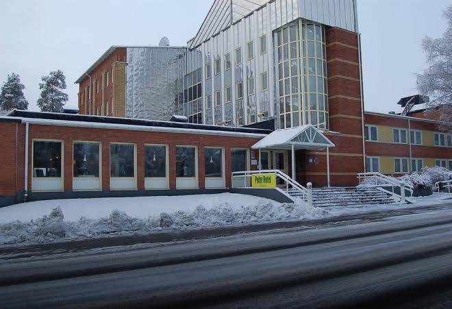 Polar hotel