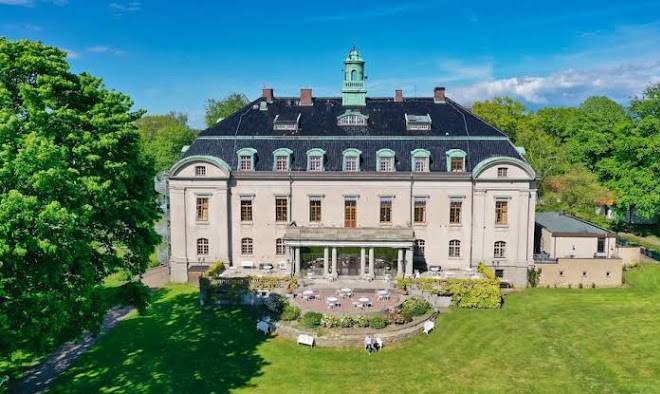 Orenas slott hotell & konferens ab