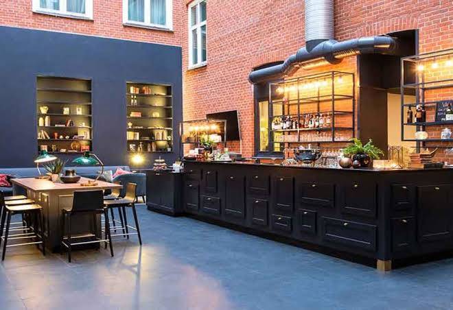 Clarion Collection Hotel Temperance Image