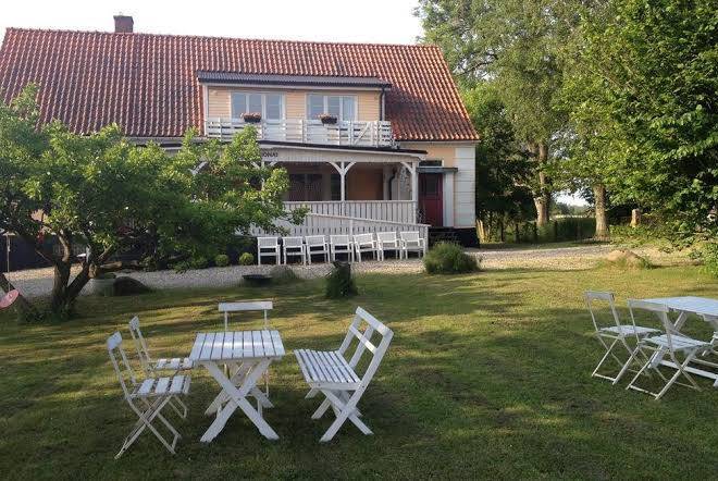 Onkel enkels pensionat & cafe