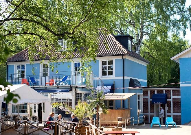 Beachhouse bed & breakfast ab