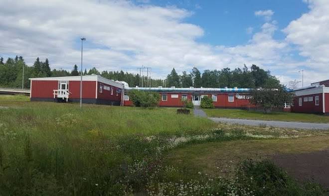 Highway hotel