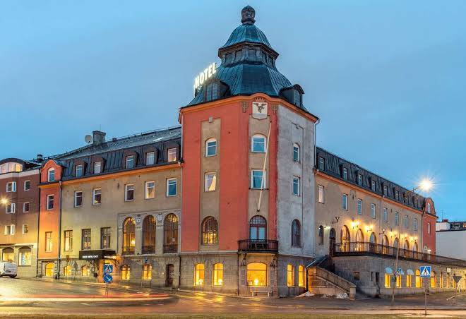 First hotel statt