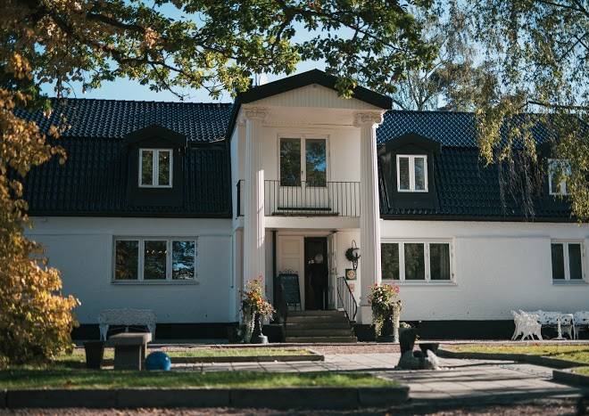 Hallsnas hotell & restaurang