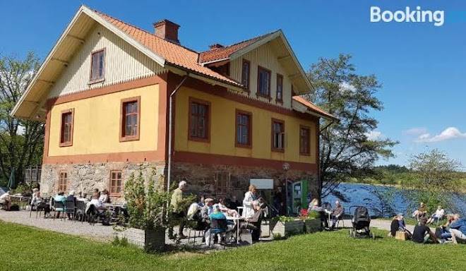 Naas slott information & lerums turistbyra
