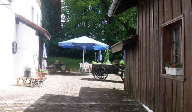 Auberge la puce