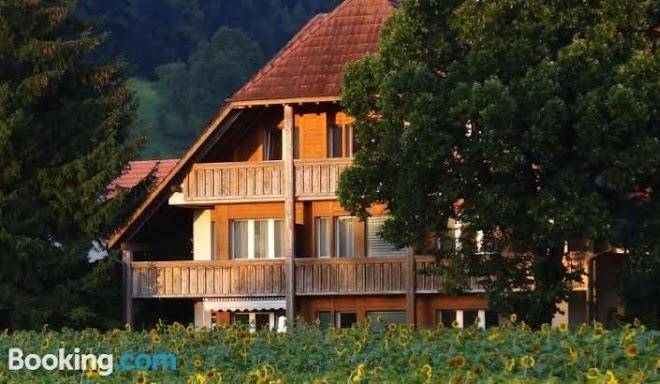 Gemeinschaftshaus im oberdorf