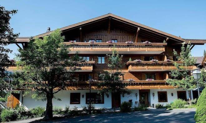Hotel des alpes by bruno kernen