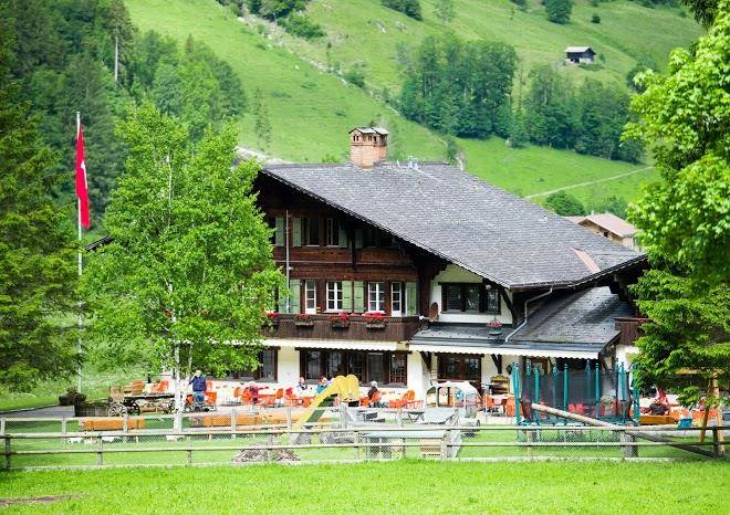 Digital detox hotel restaurant simmenfalle