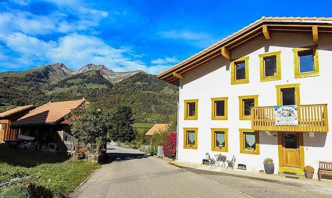 Les hirondelles chambre dhotes et balades a poney