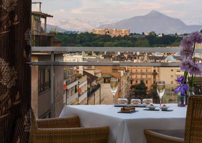 Hotel royal manotel