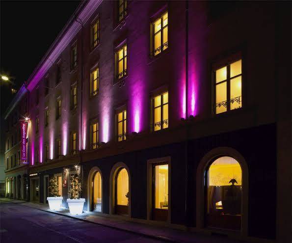 La Cour Des Augustins Image