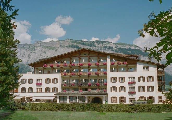 Hotel adula