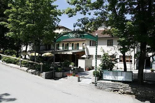 Hotel & restaurant santana