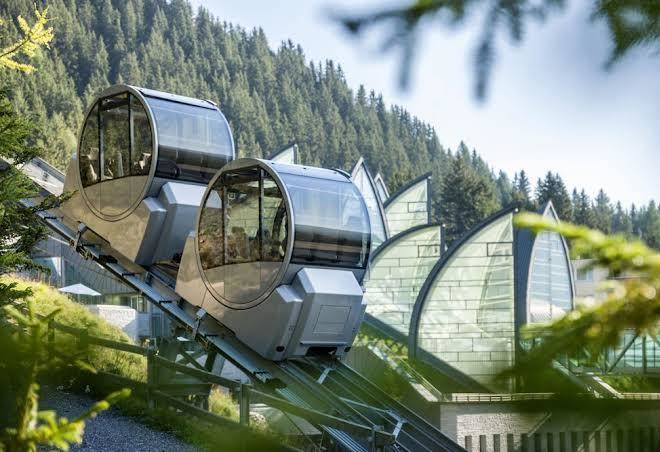 Tschuggen grand hotel arosa open