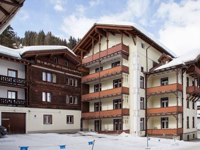 Kleines palace