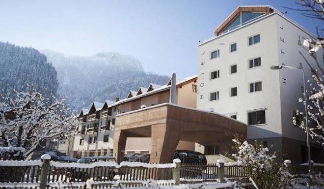 Hotel weiss kreuz