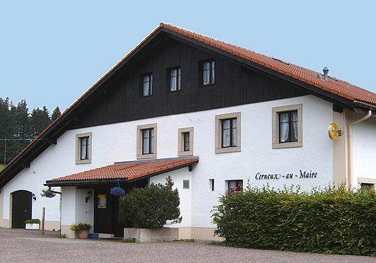 Cerneux au maire
