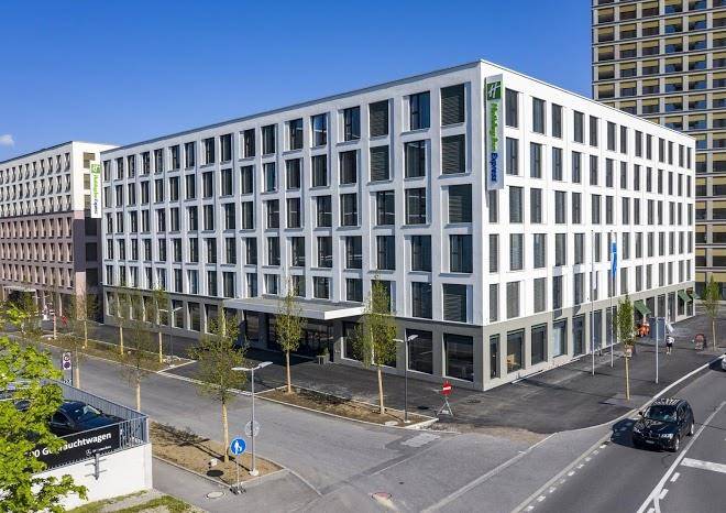 Holiday inn express luzern kriens