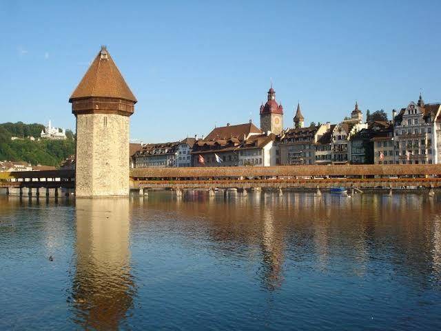 Lion lodge luzern