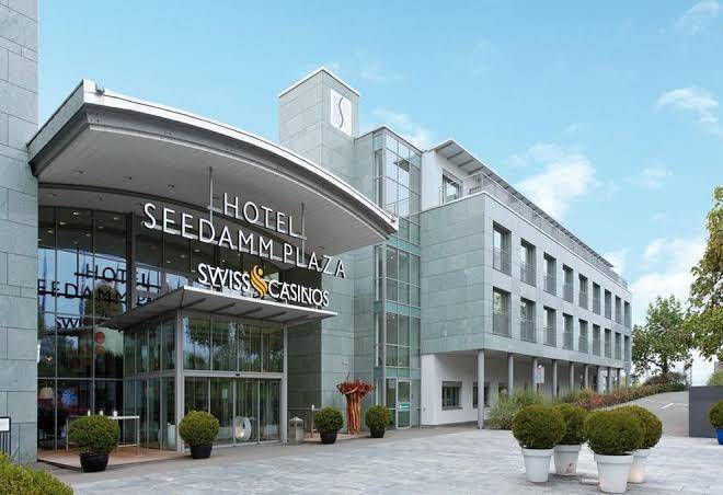 Seedamm plaza