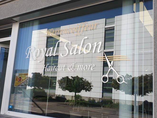 Royal salon