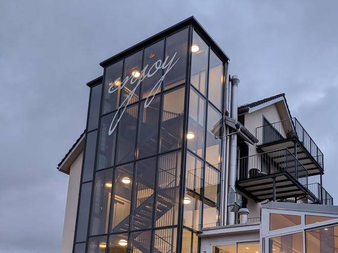 Hotel restaurant enjoy
