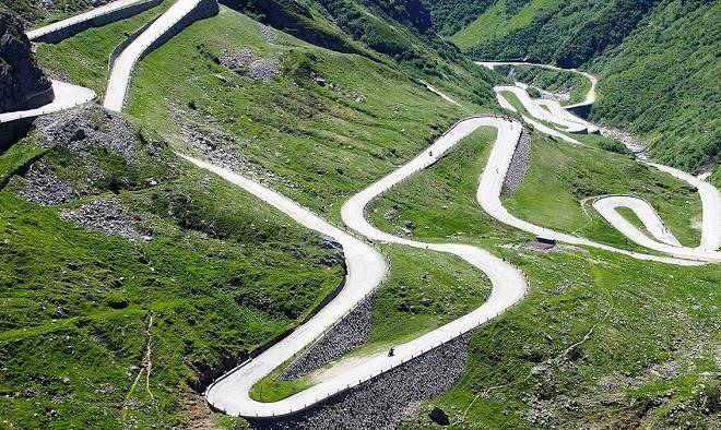 Bed & bike tremola san gottardo