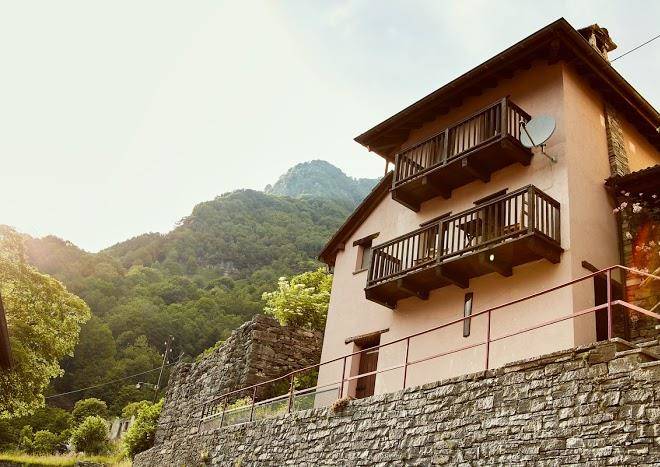 Wild valley romantic escape