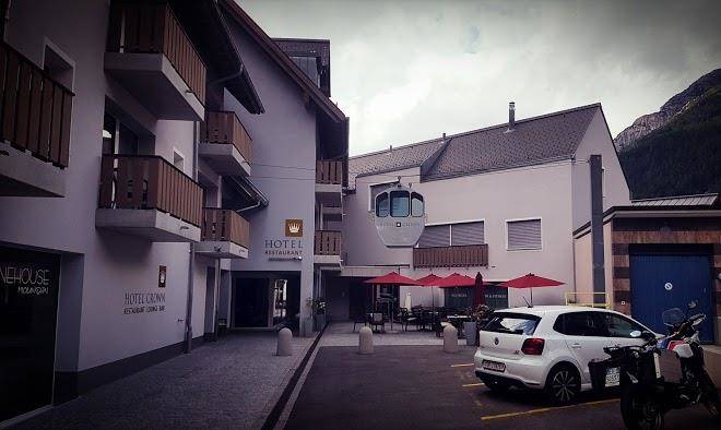 Hotel crown