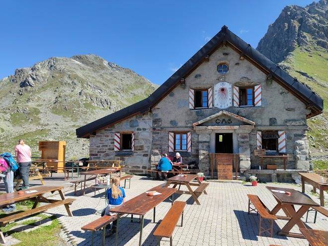 Cabane du mont fort