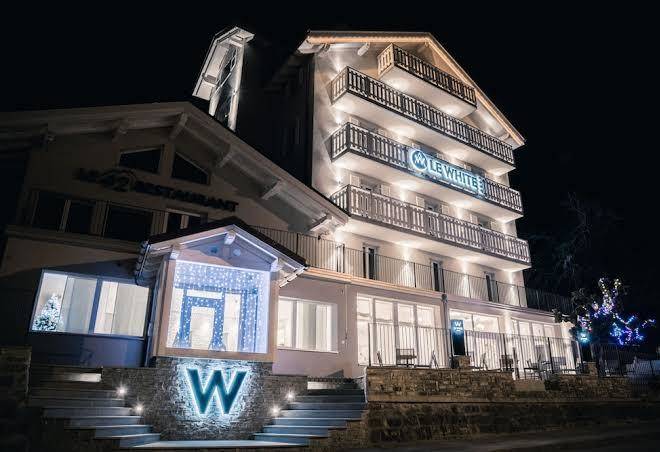 Hotel le white