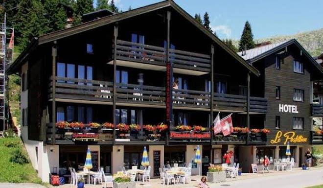 Hotel Le Postillion Image