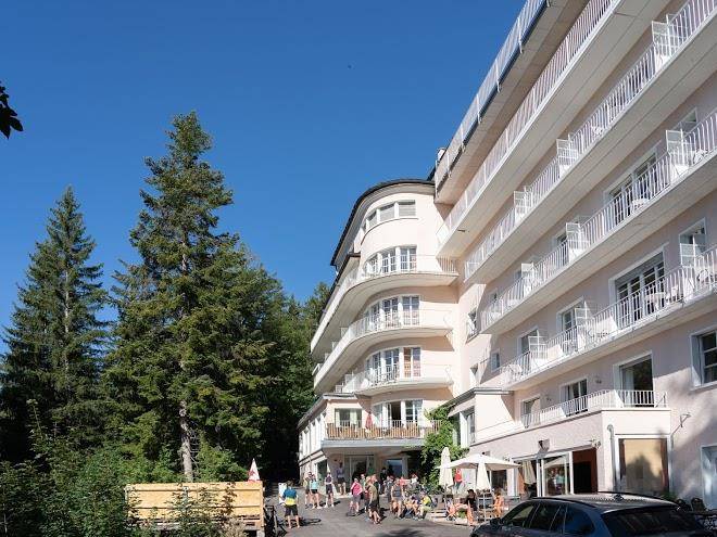 Frosch sportclub carlton