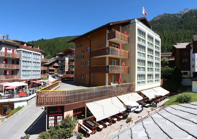 Family hotel & spa desirees