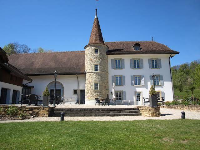 Chateau salavaux schloss salavaux