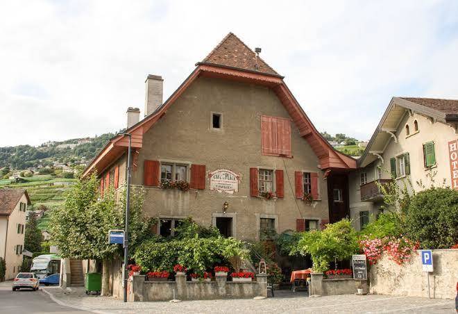 Cafe hotel de la place sarl
