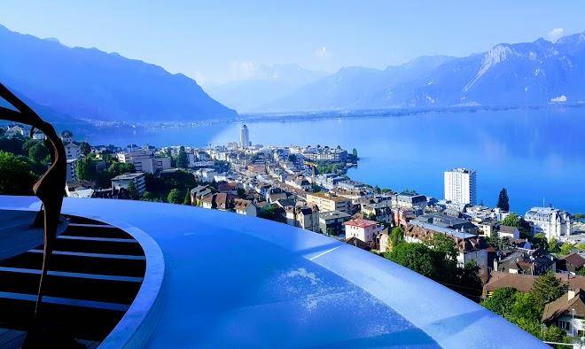 Montreux deck by guestlee