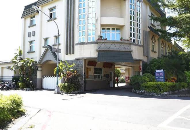 Huaxiang motel