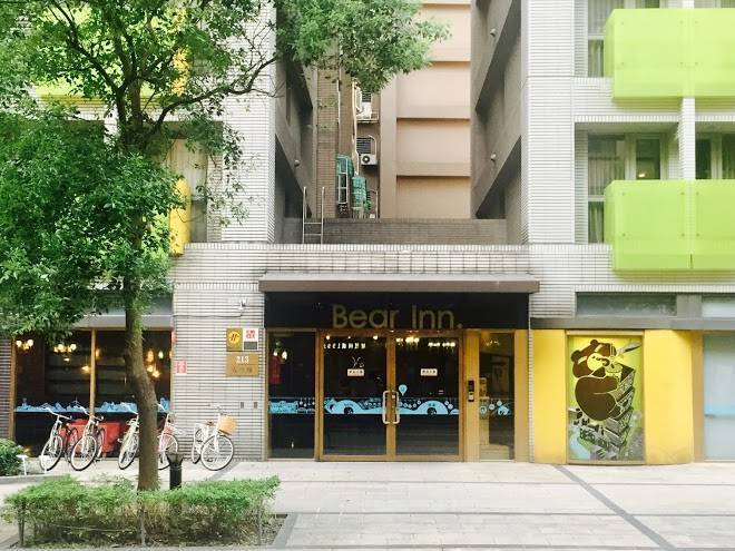 Bear hotel