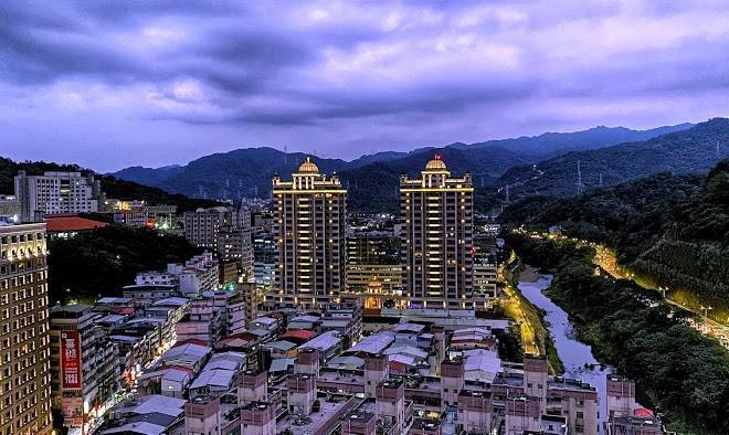 Hi One Holiday Hotel Image