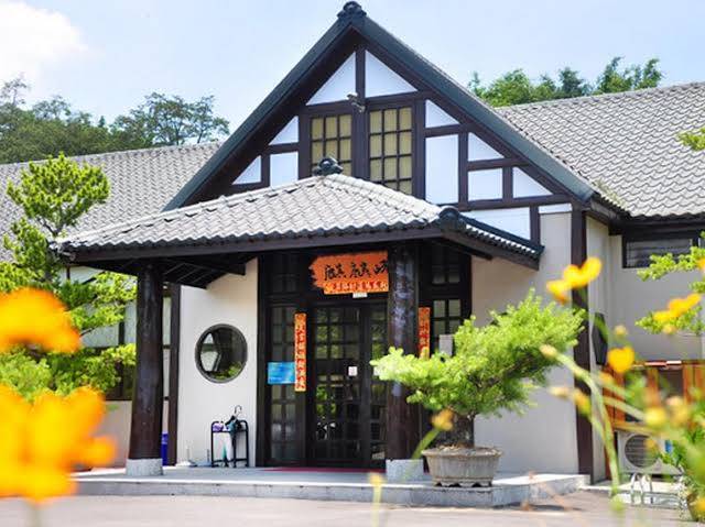 Kylin peak hot spring hotel