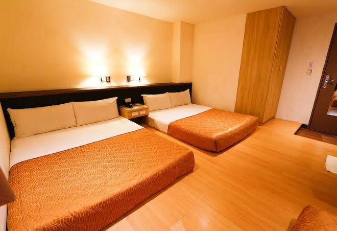 D y hotel