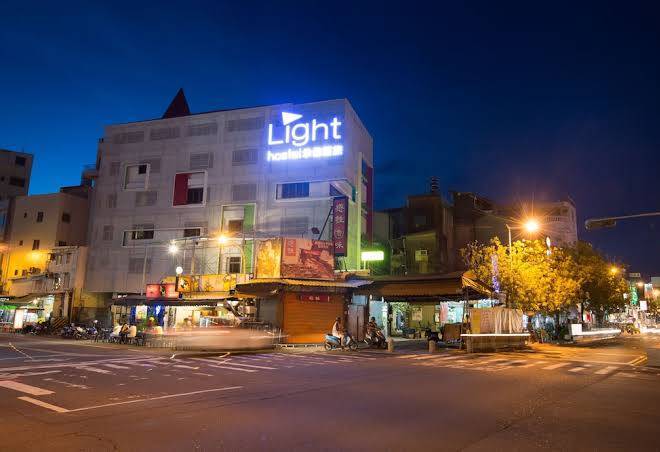 Chengyi light hotel tainan