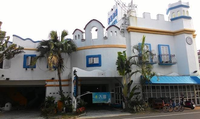 Sun holiday hotel
