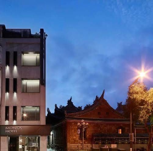 Monka hotel