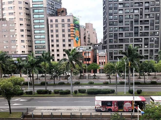 Taipei heroes square hotel