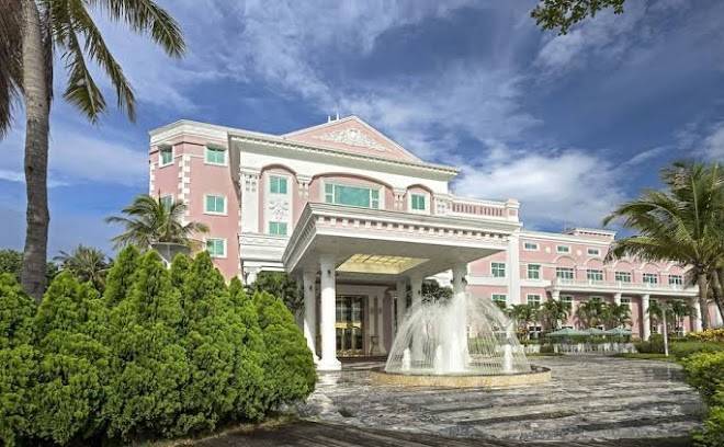 Le beau max resort